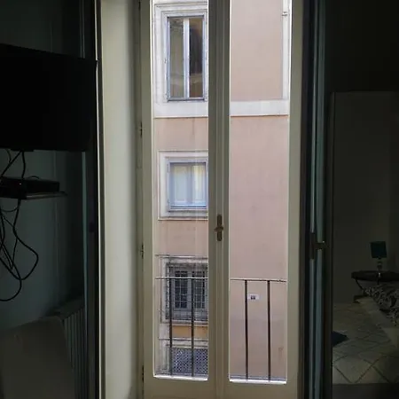 Domus Del Corso Spagna Affittacamere Roma